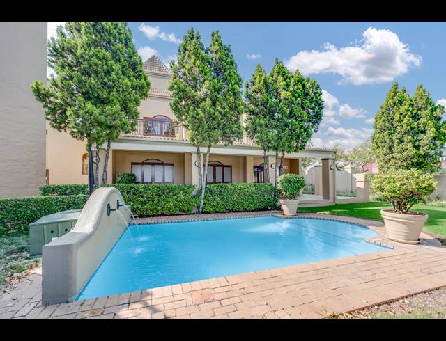 2 BEDROOM APARTMENT FOR SALE IN LONEHILL